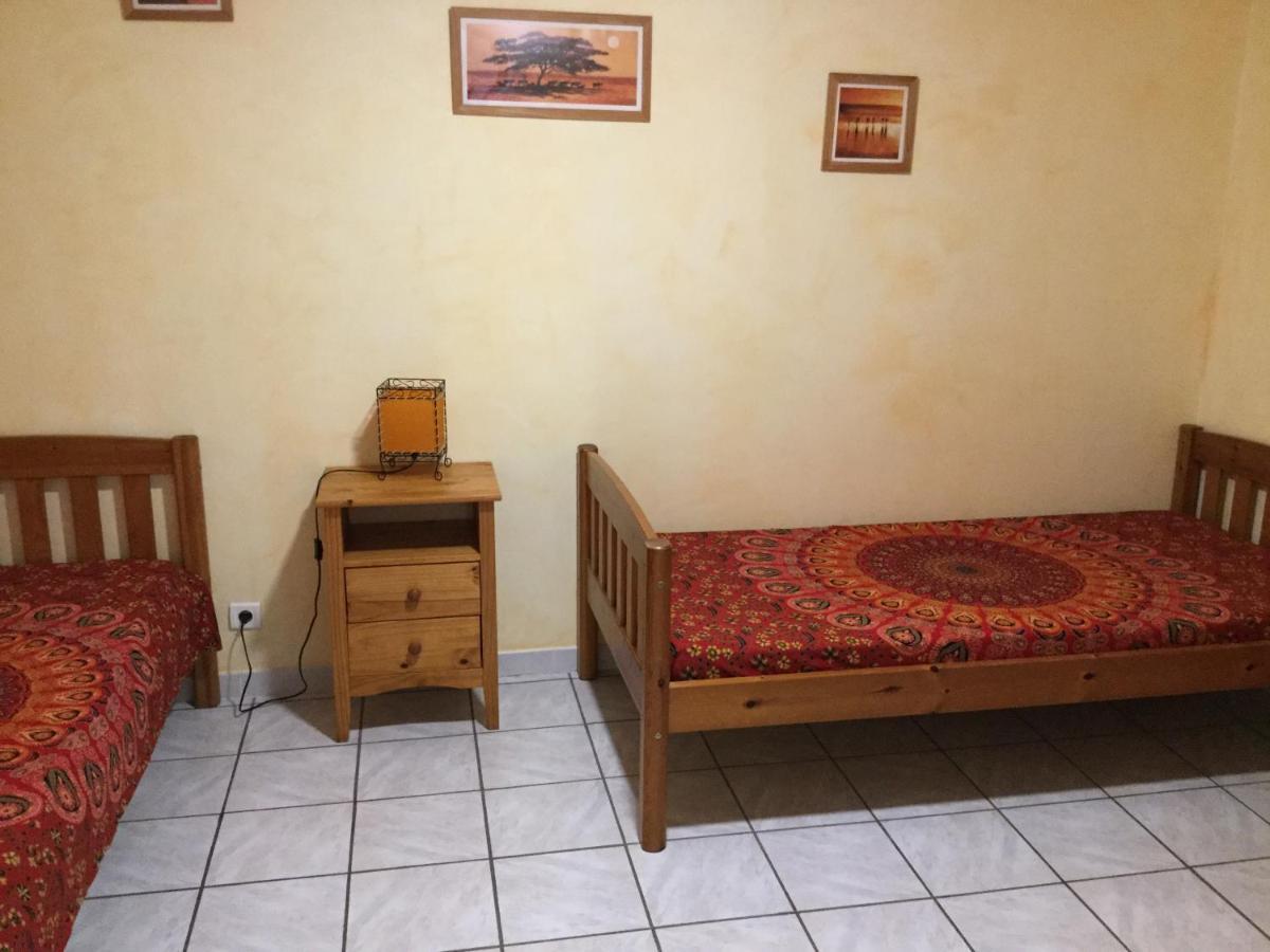 Mas Soleil Et Vignes Bed & Breakfast Saint-Hippolyte  Bagian luar foto
